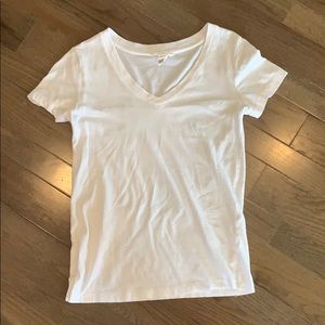 Basic white vneck